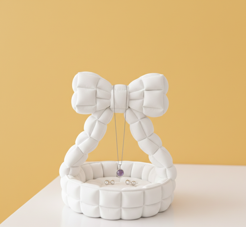 Pookie Bow Ring & Bracelet Holder 💛