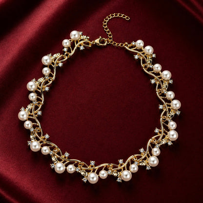 Pearl Elegance Necklace – Gold Floral Luxury Design