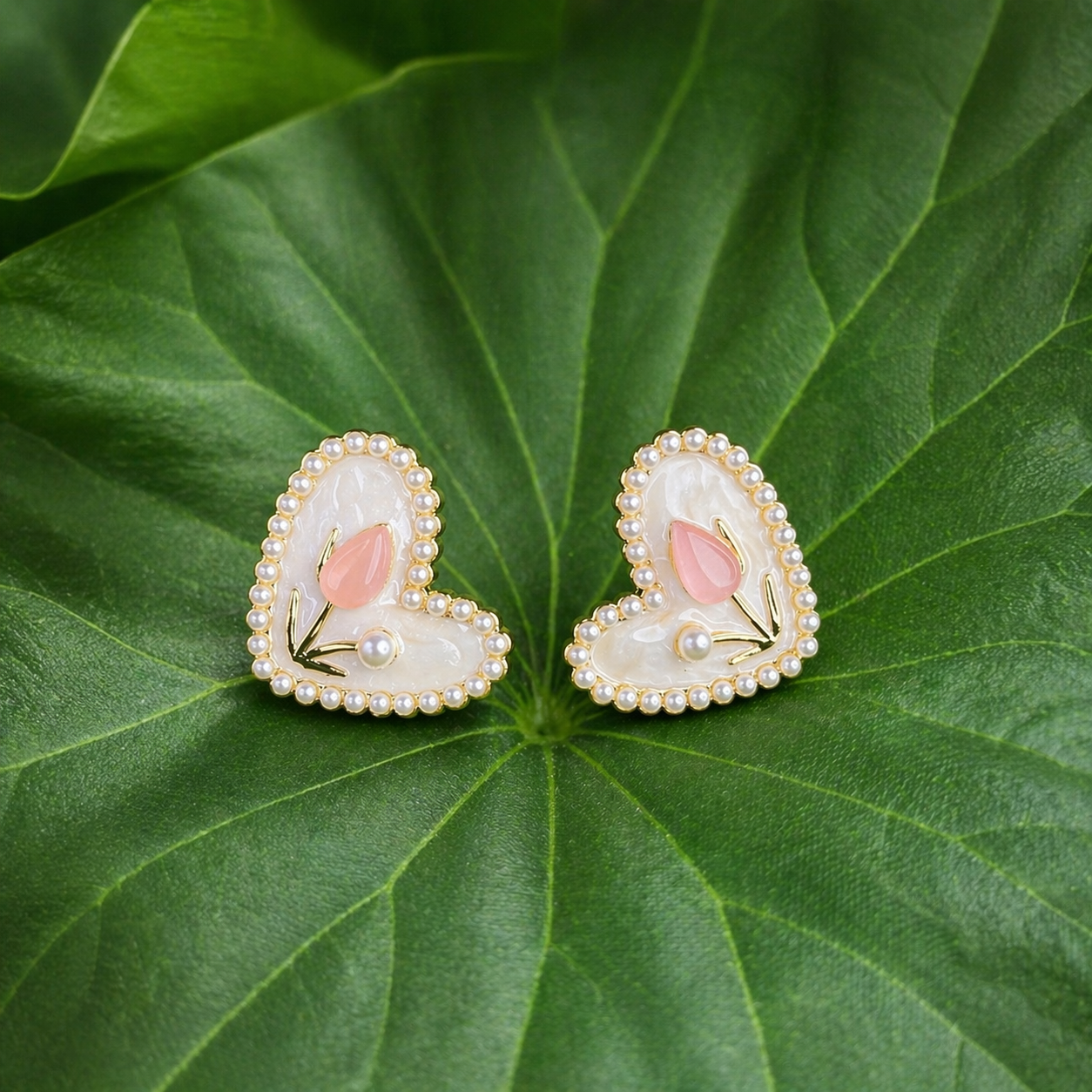 Dual Color Heart Pearl Earrings
